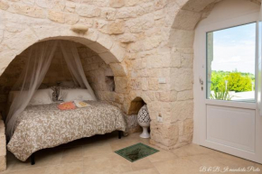 Il Mandorlo Poeta Ostuni